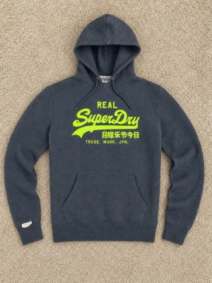 Superdry Hoodie - Superdry Hoodie - Fräscht och väldigt fint skick. - Storlek: M - Pris: 599kr - Först till Kvarn! 