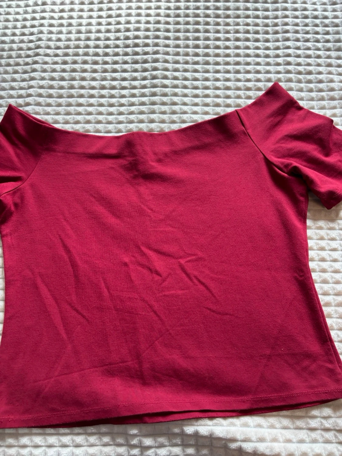 Vinröd offshoulder topp - 1