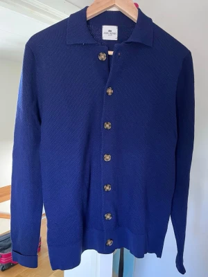 John Henric cardigan - Riktigt snygg Cardigan från John Henric i 100% Merinoull | Storlek M | Mycket bra skick✅|