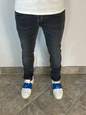 Dondup Ritchie Jeans - CONDITION — 9/10 Excellent condition.  Light signs of wear.     SIZE — 31 Model is 170 cm, 67kg  MEASUREMENTS (CM) (Please refer to the last photo for measurement guide)  A — 36 cm  B — 96 cm  C — 15 cm