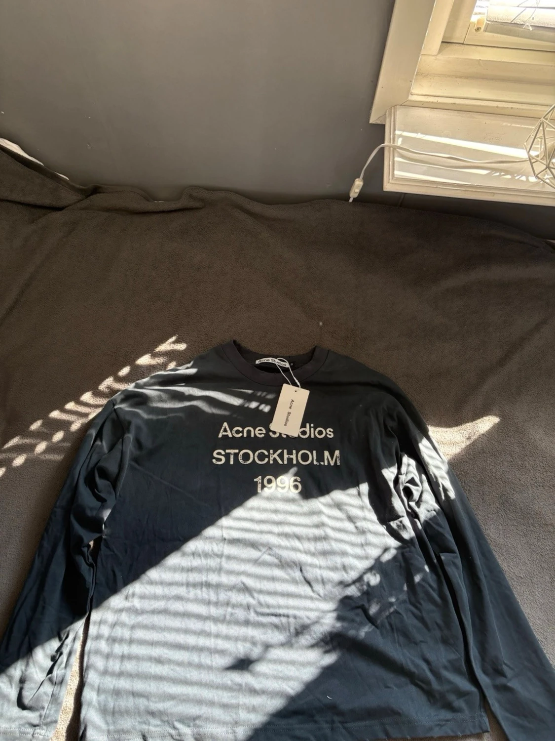 Marinblå långärmad topp Acne Studios