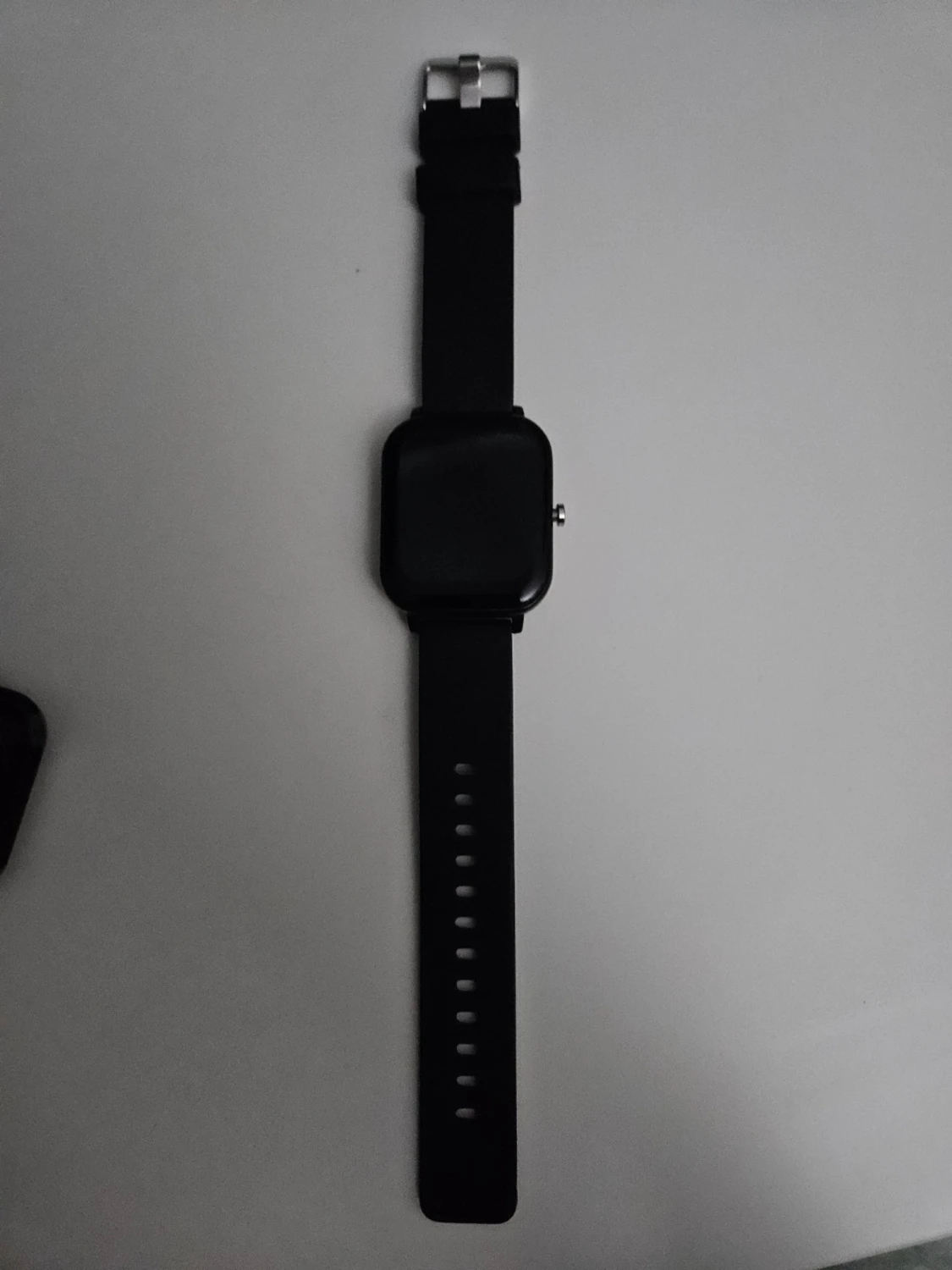Svart smartklocka med silikonarmband - 1