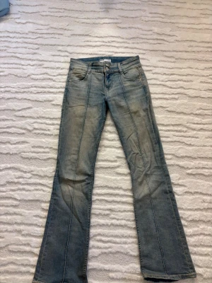 Bershka jeans - Bershka jeans i strl 36/s
