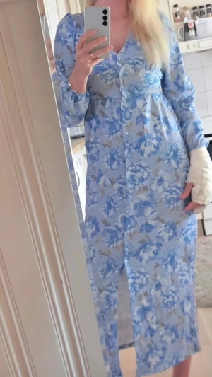 Långklänning  - Använd 1 gång. XS. Passar mig som är S.