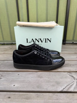 Svarta sneakers från Lanvin - Lanvin dbb1 | storlek 43 ≈ uk9 | mycket fint skick |  skicka prisförslag eller frågor om bilder osv | bara skor och dustbag skickas |
