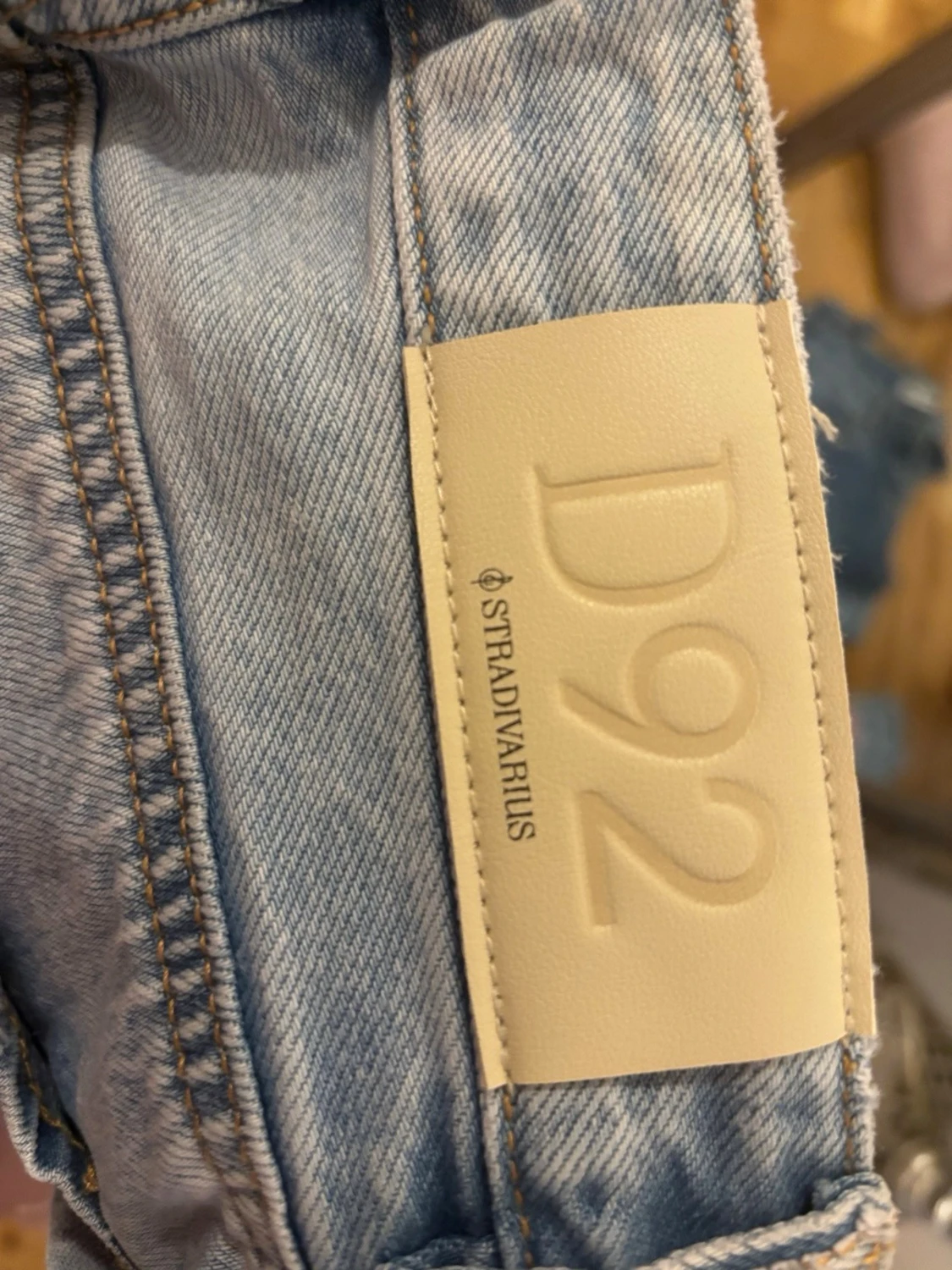 Ljusblå raka jeans från stradivarus - 2
