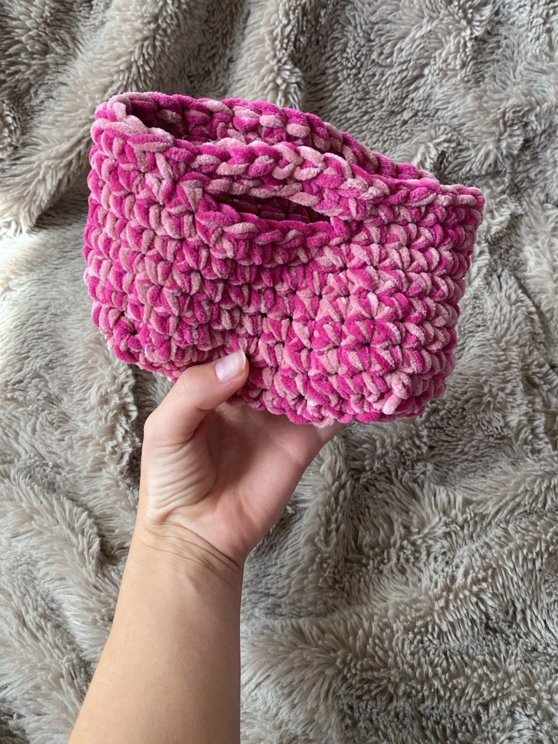 Handvirkad rosa liten ”korg” - 3