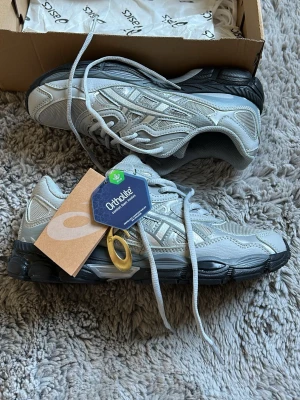 Asics gel nyc mid grey sheet rocket  - Helt nya 