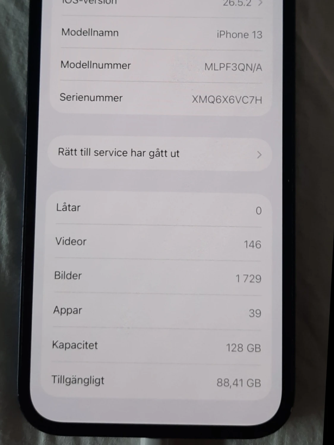 iPhone 13 svart 128GB - 1