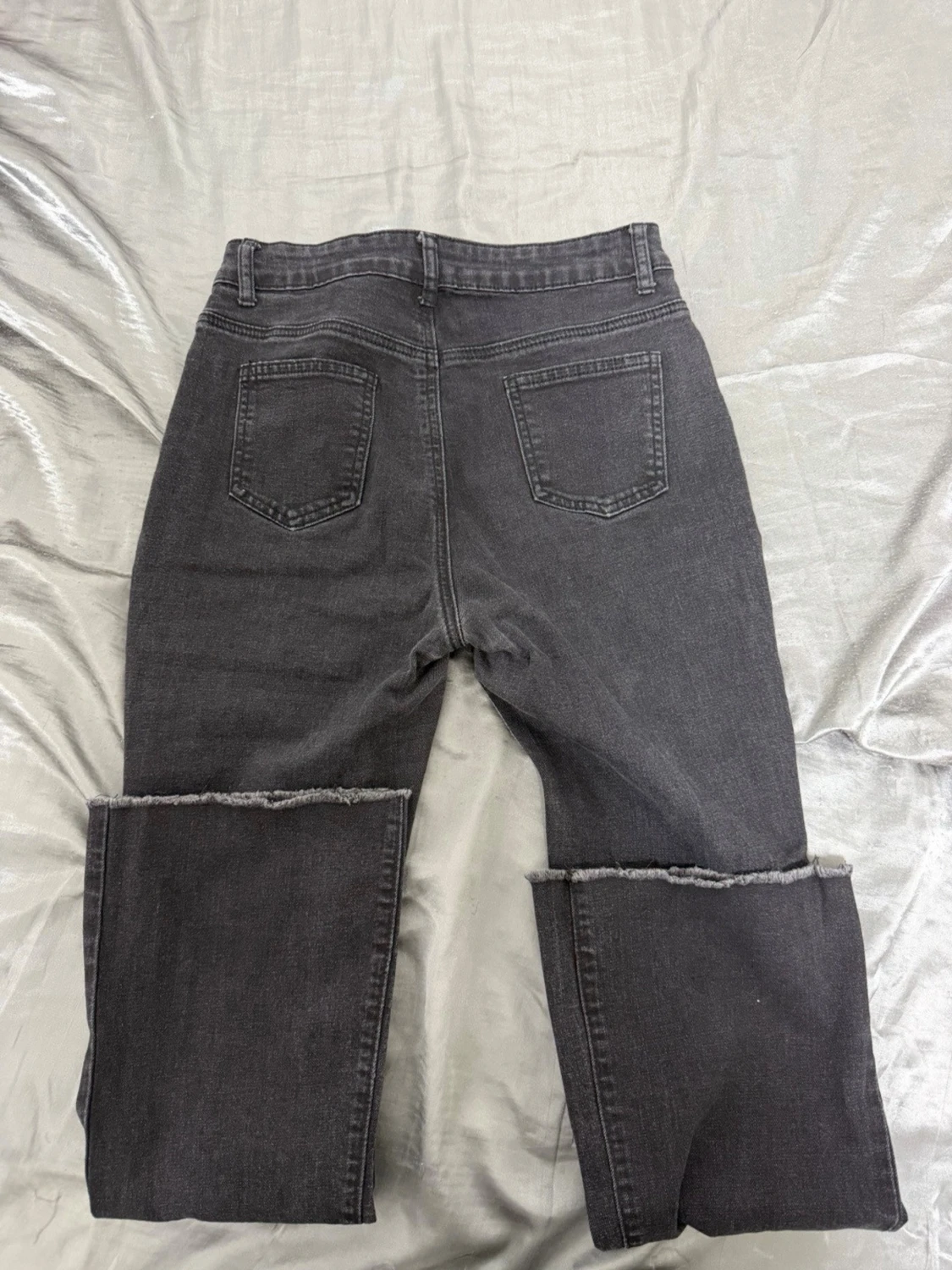 Svarta raka jeans med rå kant/ för dam - 1