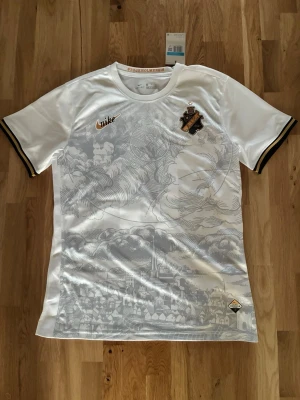 Vit AIK matchtröja Nike Saletros. Svart och vit 2st - Snygga aik tröjor. Båda M 
