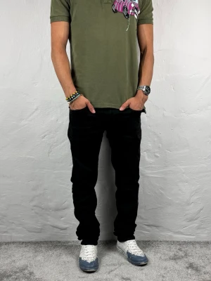 Replay jeans  - Ett par riktigt snygga jeans från Replay i storlek W29 L32 i modellen Anbbas Hyperflex 