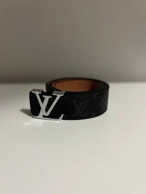 Lv bälte  - helt ny, trygg & säker frakt. spårbar. VÄLJ INSTABOX! 