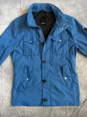 J.Lindeberg Bailey filed jacket - J.Lindeberg Bailey filed jacket | Storlek M | Riktigt bra skick | Modellen är 181 och väger 74kg | Bara att skriva vid frågor eller funderingar 