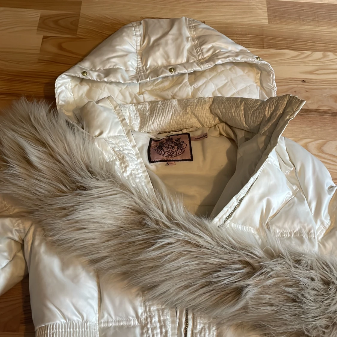 Vit pufferjacka från Juicy Couture S - 3