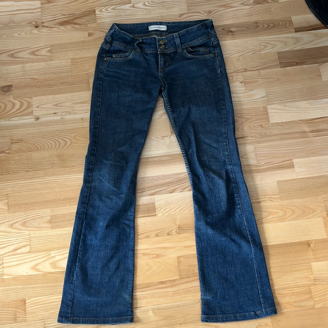 Blå bootcut jeans från Topshop W30 L36 - 3