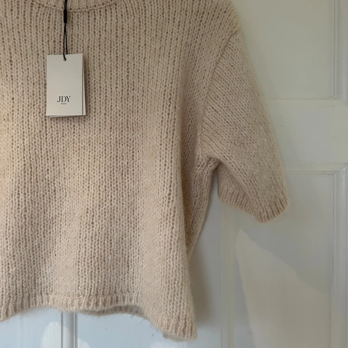 Beige stickad tröja från JDY - 4