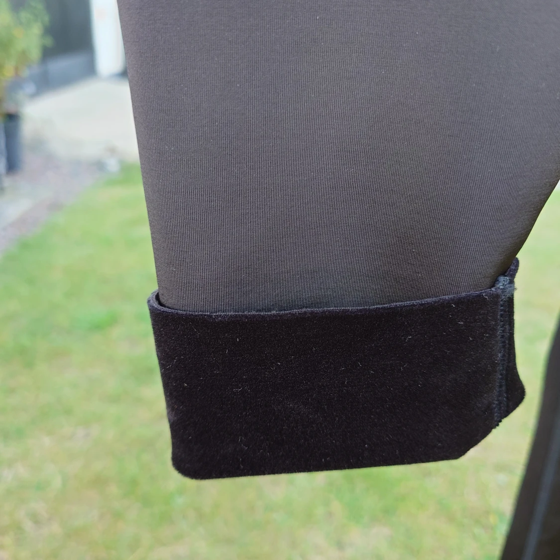 Svarta leggings med mjuk insida - 3