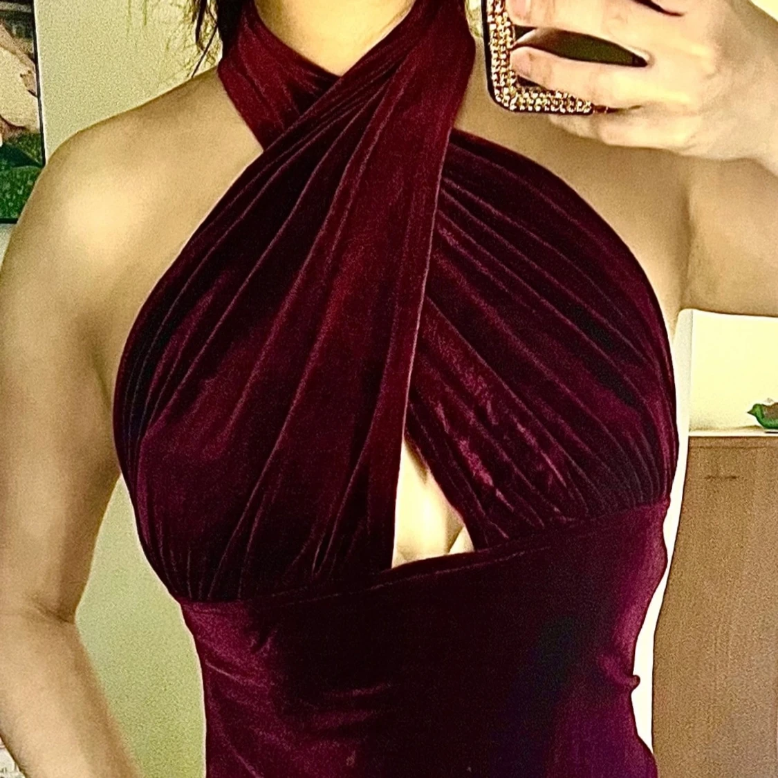 Vinröd sammet klänning