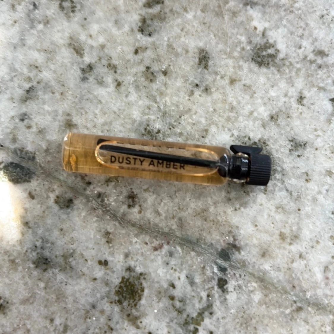 Essnce Dusty Amber Eau de Parfum