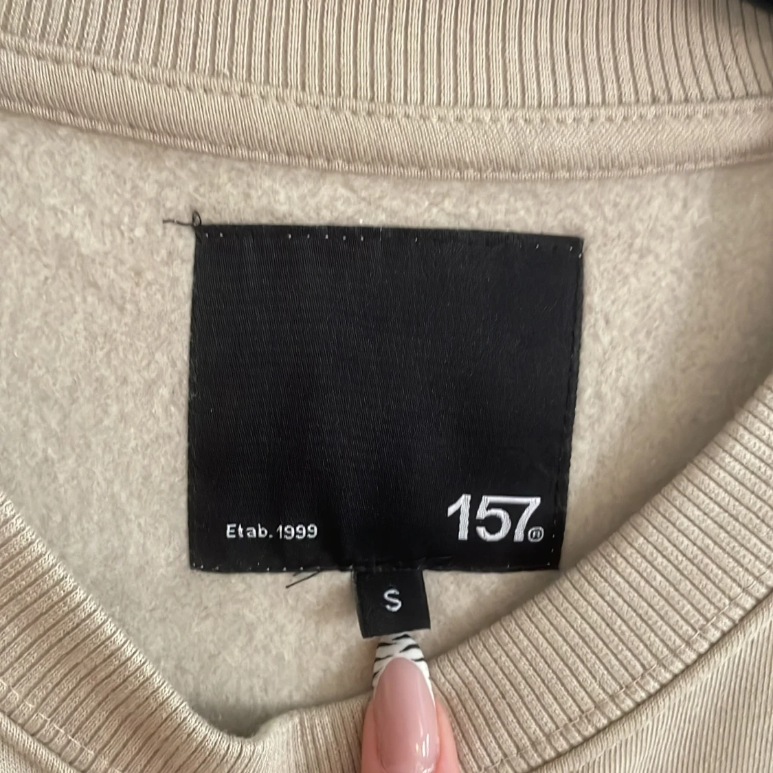Beige sweatshirt från 157 i S - 1