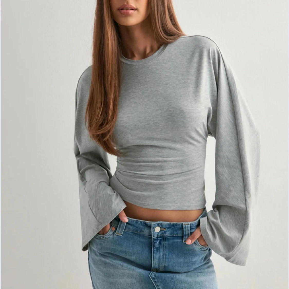 Grå topp från Nelly 