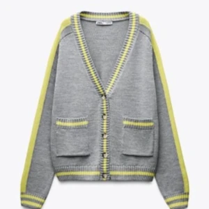 Zara kofta!!!🤗🤗 - Aldrig andvänd super fin Zara kofta!!😇😇🤗💞