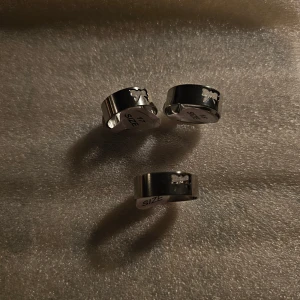 3x Silverringar med fjärilsmotiv  - Säljs inte styckvis, alla är I Rostfritt stål,  Storlekar är:  17.3 mm 18.1 mm 19.4 mm