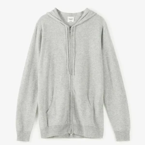 Ljusgrå hoodie med dragkedja - Säljer min John Henric zip då jag ej använder den så mycket längre, storlek M nypris 2800 skriv för bilder på eller andra bilder. OBS, denna bild är från internet 