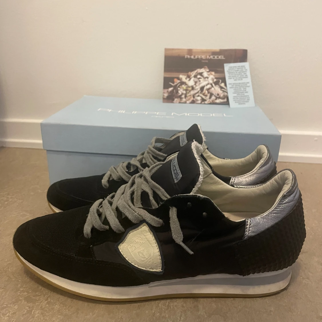 Philippe Model marinblå sneakers 42