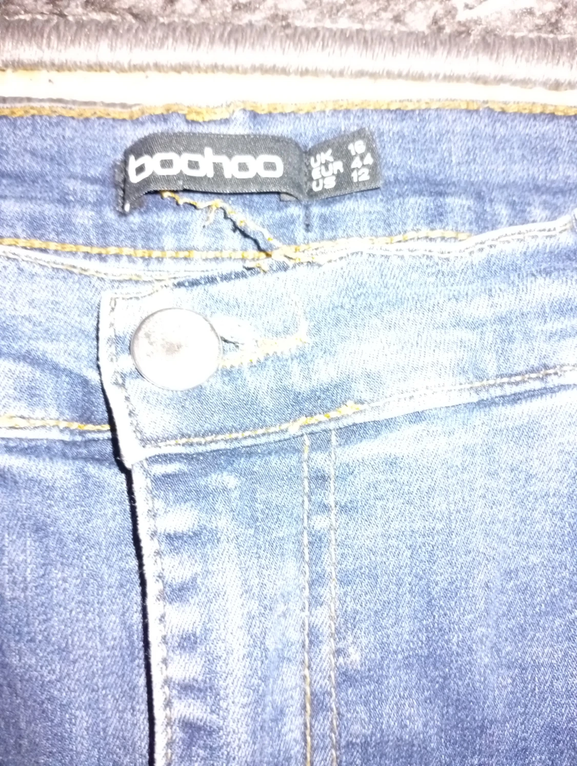 Blå ripped jeans från Boohoo, strl 44 - 1