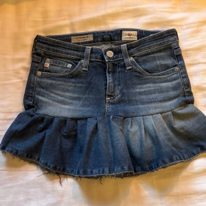 Volang kjol - Storlek w 24 (xs/xxs) skriv vid övrig fråga