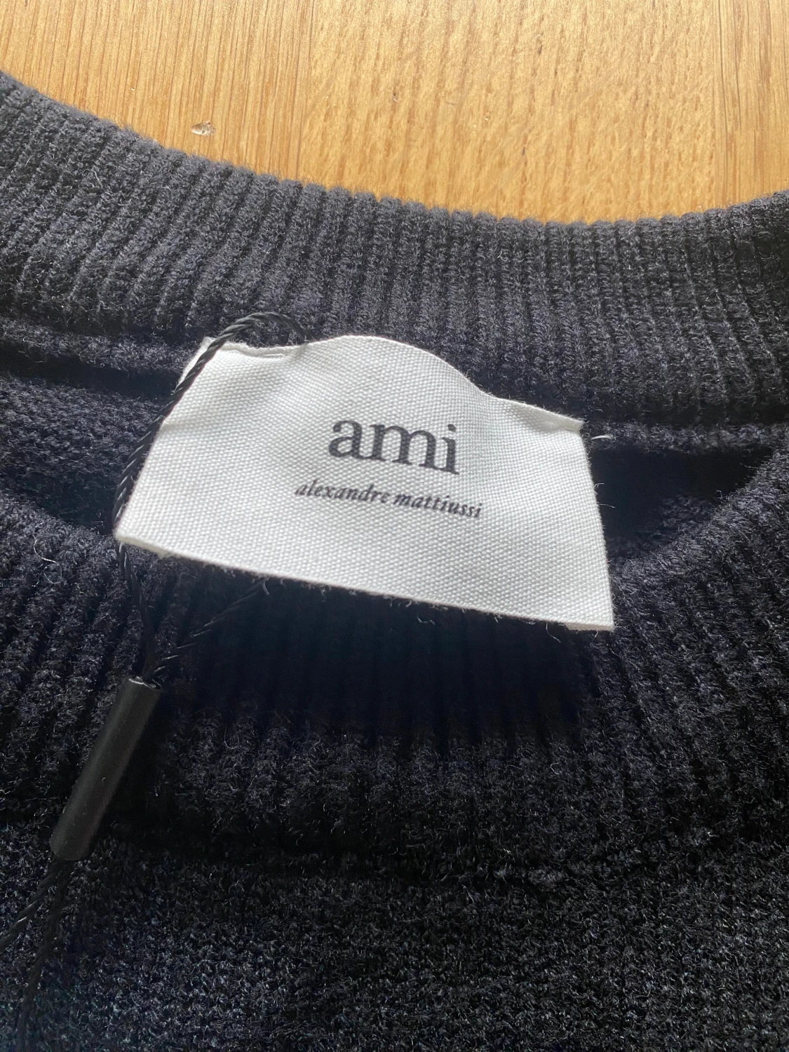 Svart stickad tröja från  Ami Paris - 5