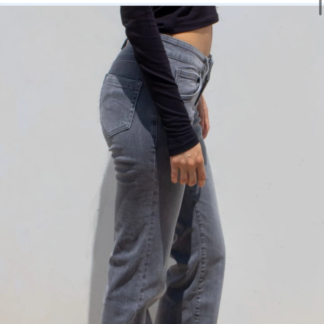 Grå bootcut jeans från subdued - 2