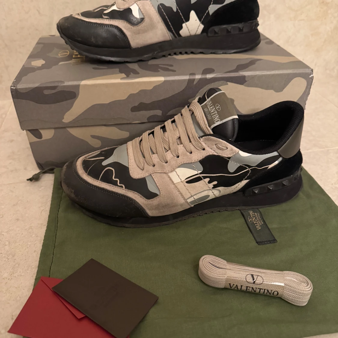 Valentino Rockrunner sneakers camo
