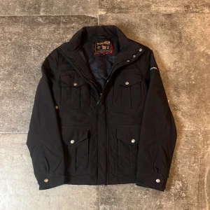 Woolrich Feild Jacka - Stört det woolrich feild👏 Storlek M i riktigt bra skick🫡