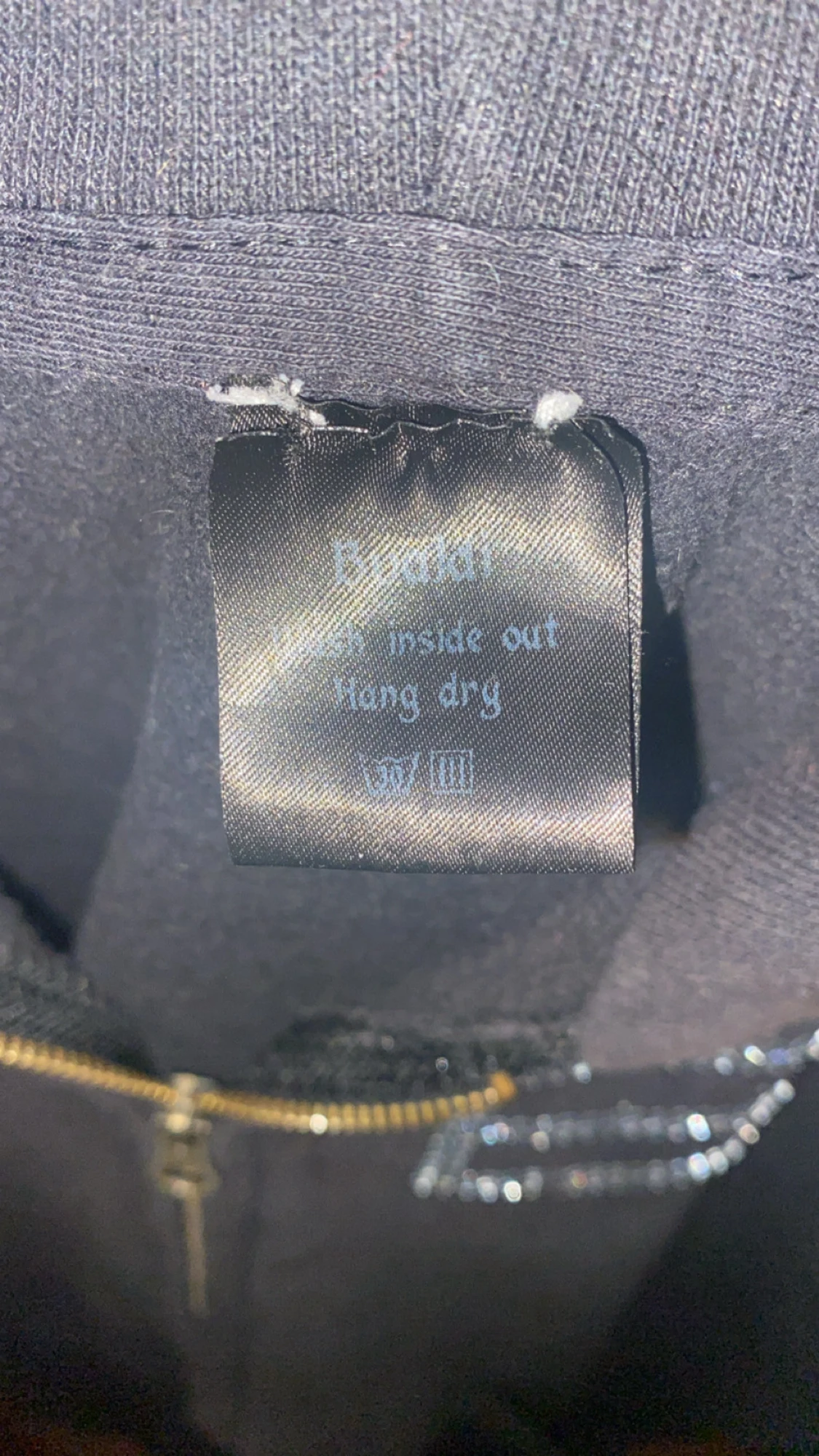 Svart hoodie med strass från Bvaldi - 2