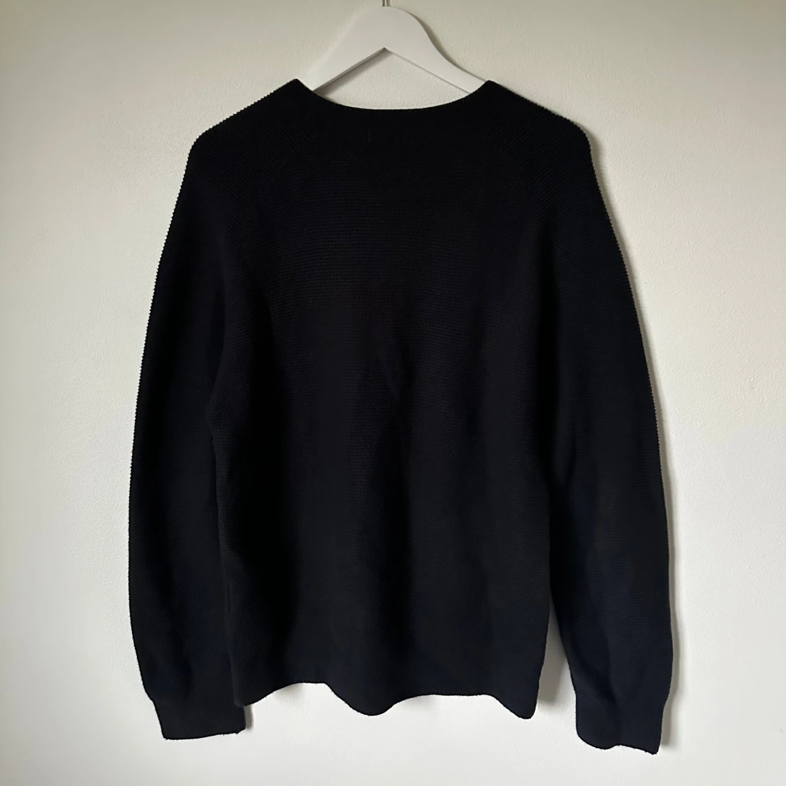 Svart stickad tröja från Uniqlo - 1