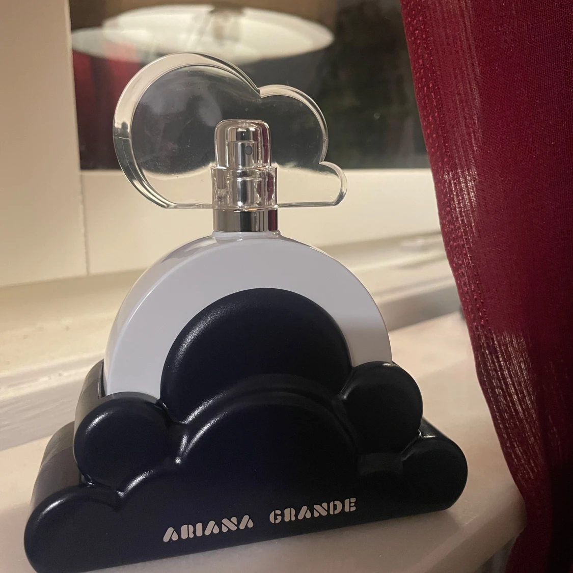 Ariana Grande Cloud 2.0  - 1