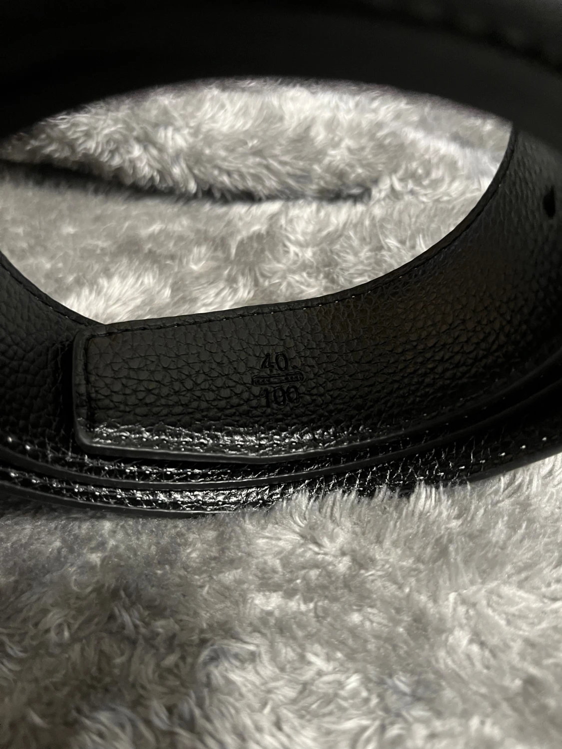 Snyggt svart H bälte - 3