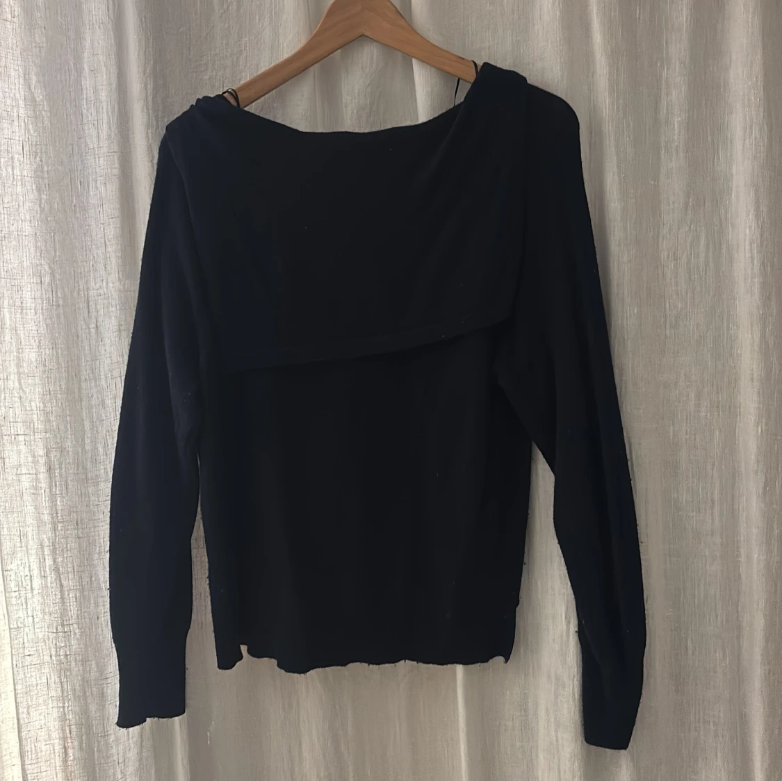 Mörkblå stickad hoodie från ZARA - 1