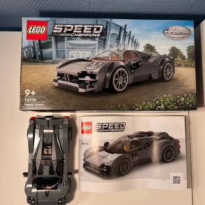 Lego speed champions Pagani utopia - Tja!   Jag säljer en lego speed champions Pagani            Utopia i bra skick, kartong och manual medföljer även!  Finns att hämta i hyllinge annars går det bra att   skicka. Skriv gärna ifall du har några frågor :)