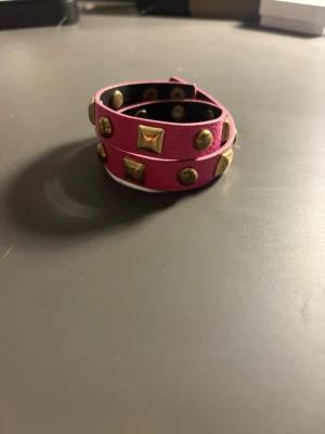 Yik Fung armband - Otroligt snyggt yik fung armband som tyvärr inte kommer till användning här!!