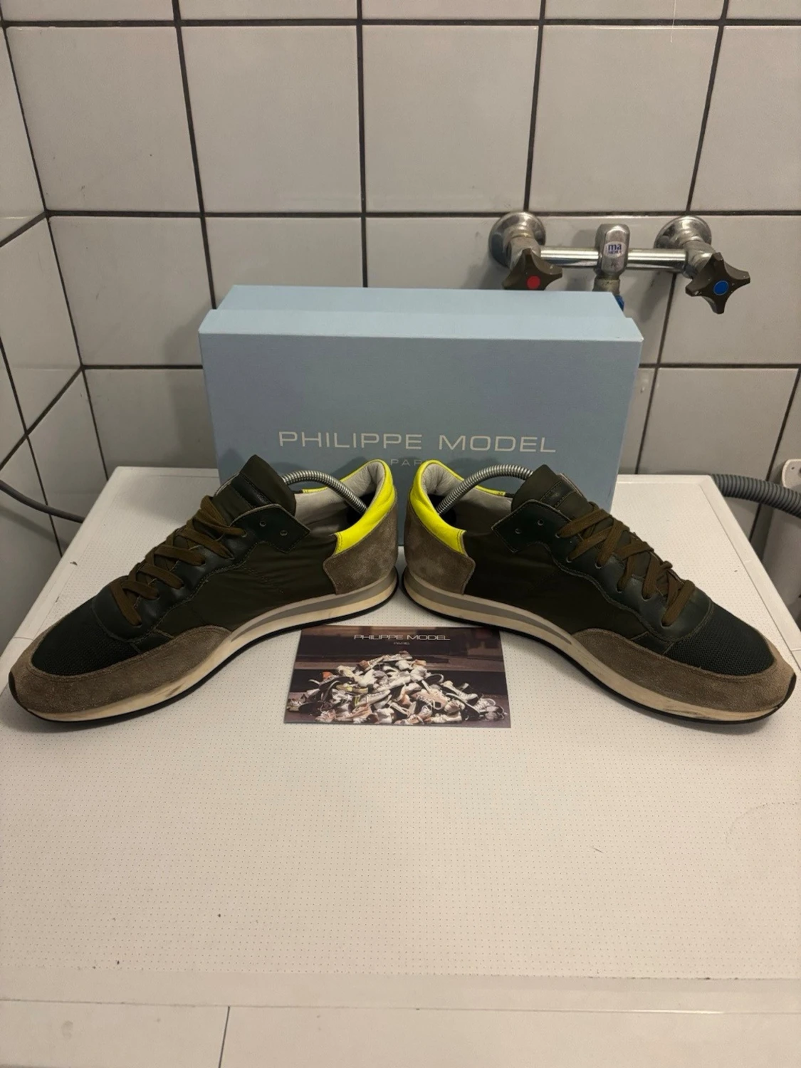 Philippe Model sneakers med gula detaljer - 2