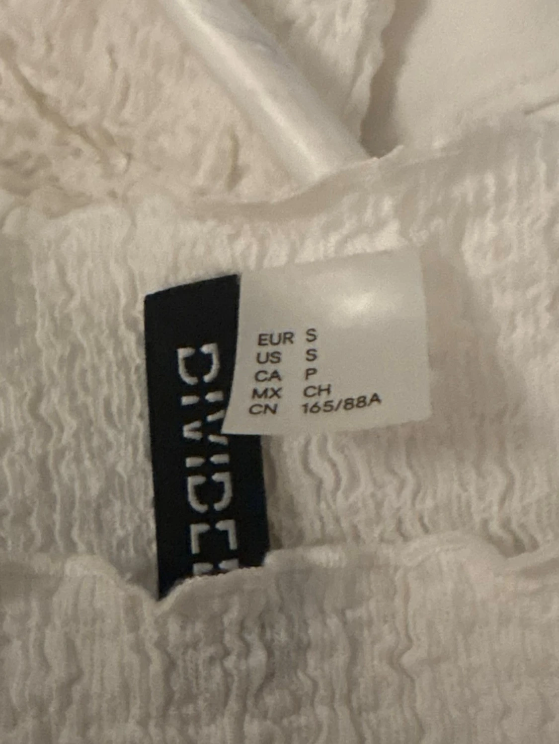 Vit ribbad topp från Divided - 1