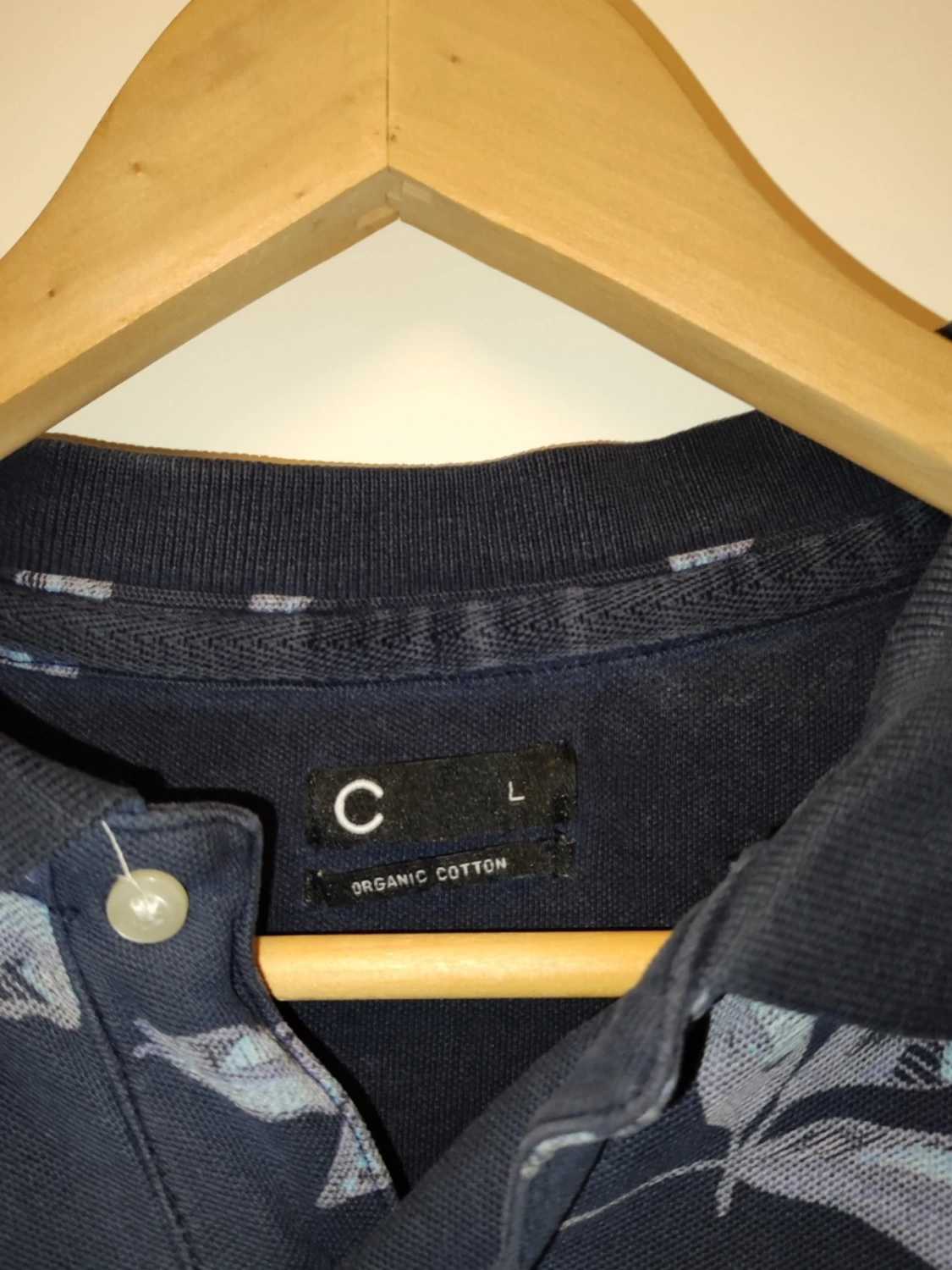 Mörkblå blommig piké från Cubus - 1