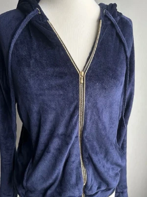 Hoodie & byxa  - Mysdress 