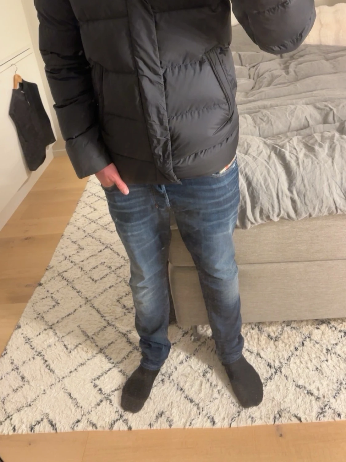 Svart pufferjacka från J.Lindeberg - 5