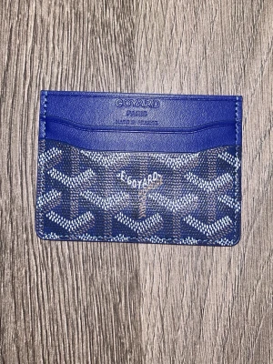 Plånbok  - Fet plånbok. Köp gärna fler produkter samtidigt och få ett bättre pris