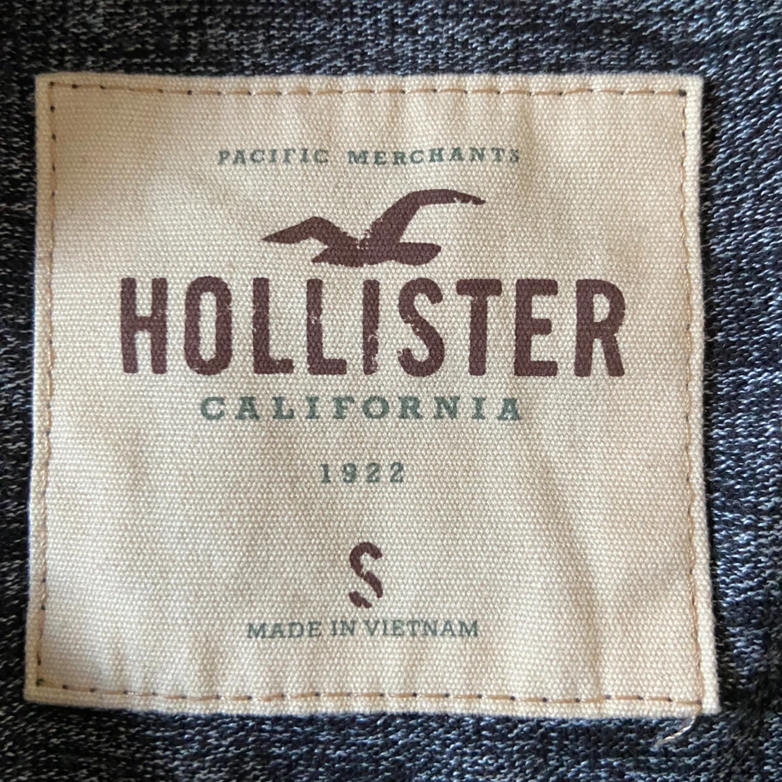 Mörkgrå långärmad tröja Hollister - 1